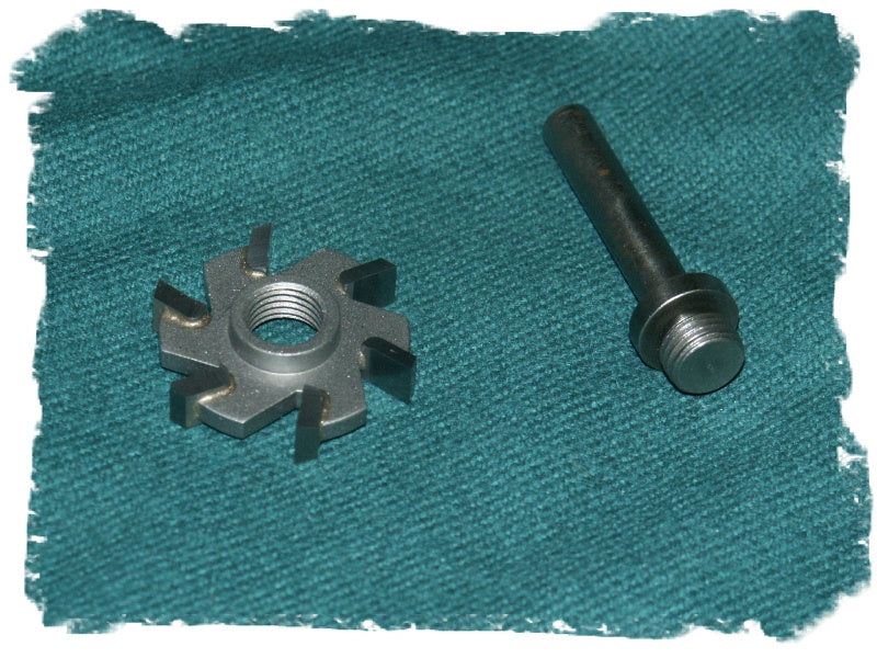 Arbor Cone Router Small Custom 6 Flute Router Blade & Arbor – Cue Components